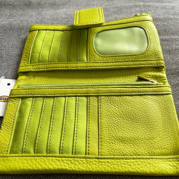 Fossil Emma Clutch in stunning Lime Color - Picture 9 of 16